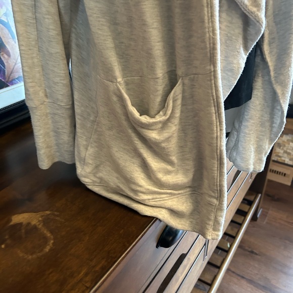 Athleta light grey stretch cardigan - Picture 5 of 6